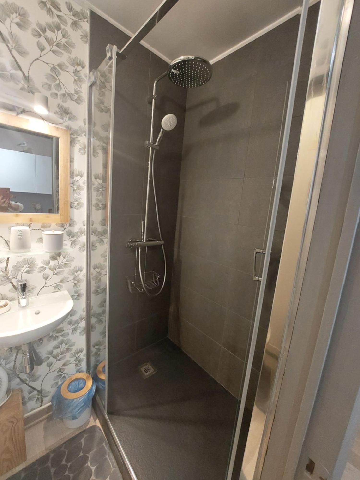 Waulsort Le Petit Chalet - Bungalow מראה חיצוני תמונה